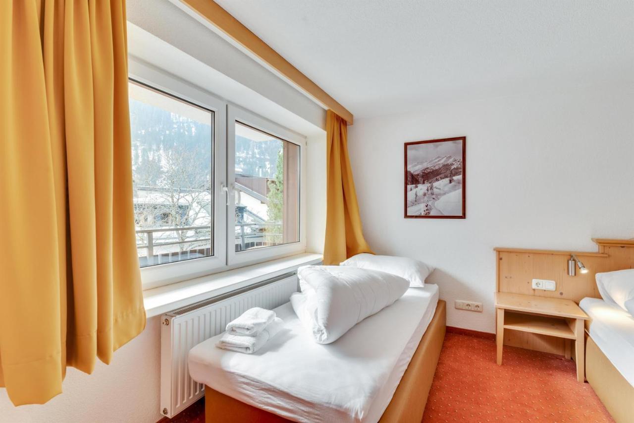 Chalet Martin Hotel Sankt Anton am Arlberg Exterior photo